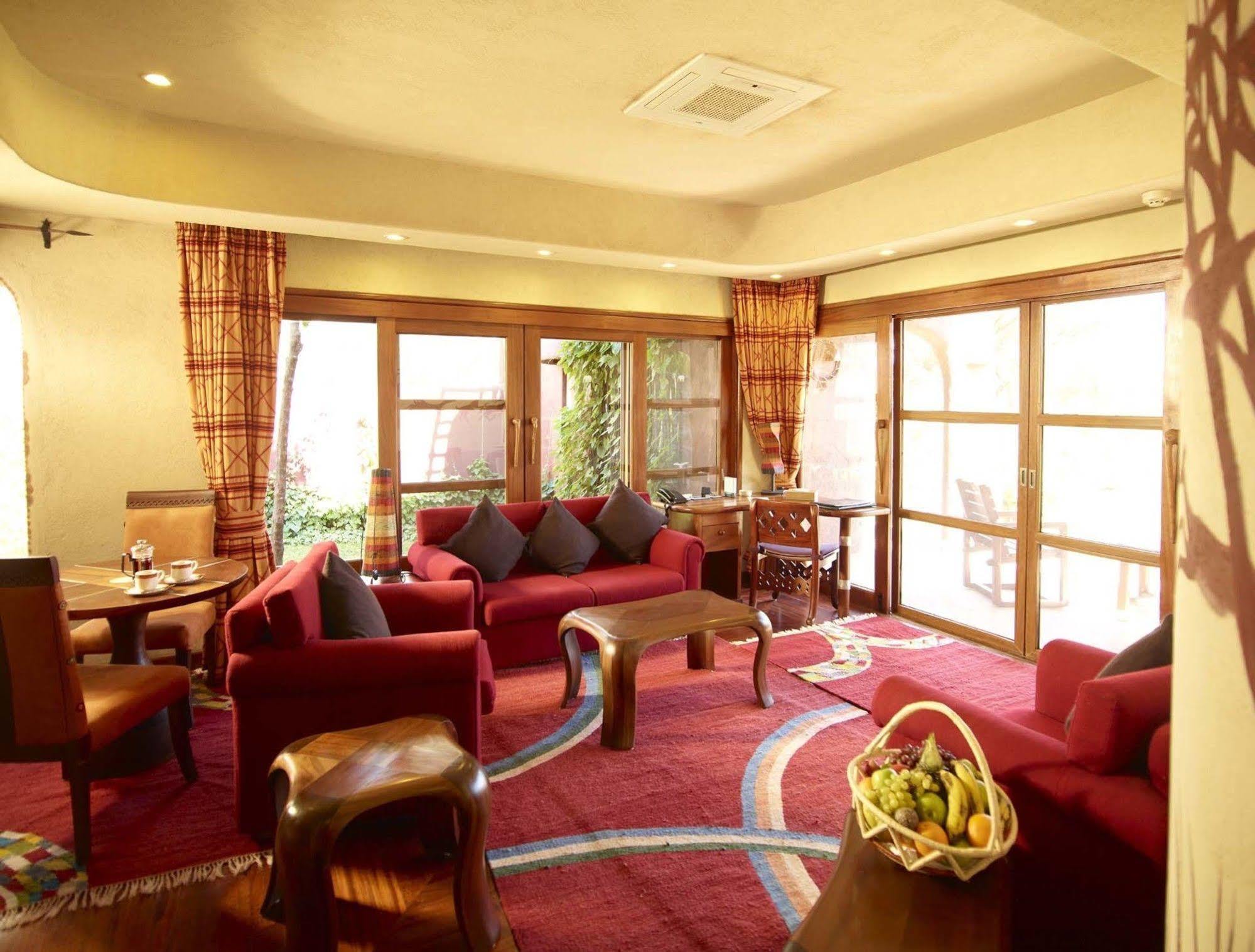 Amboseli Serena Safari Lodge Екстер'єр фото
